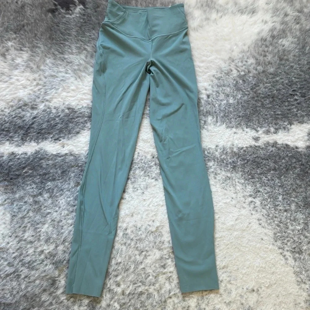 Lululemon Base Pace High Rise 28” Legging - Picture 3 of 8
